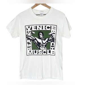 Vintage Vince Muscle Beach Arnold
Graphic TShirt size S